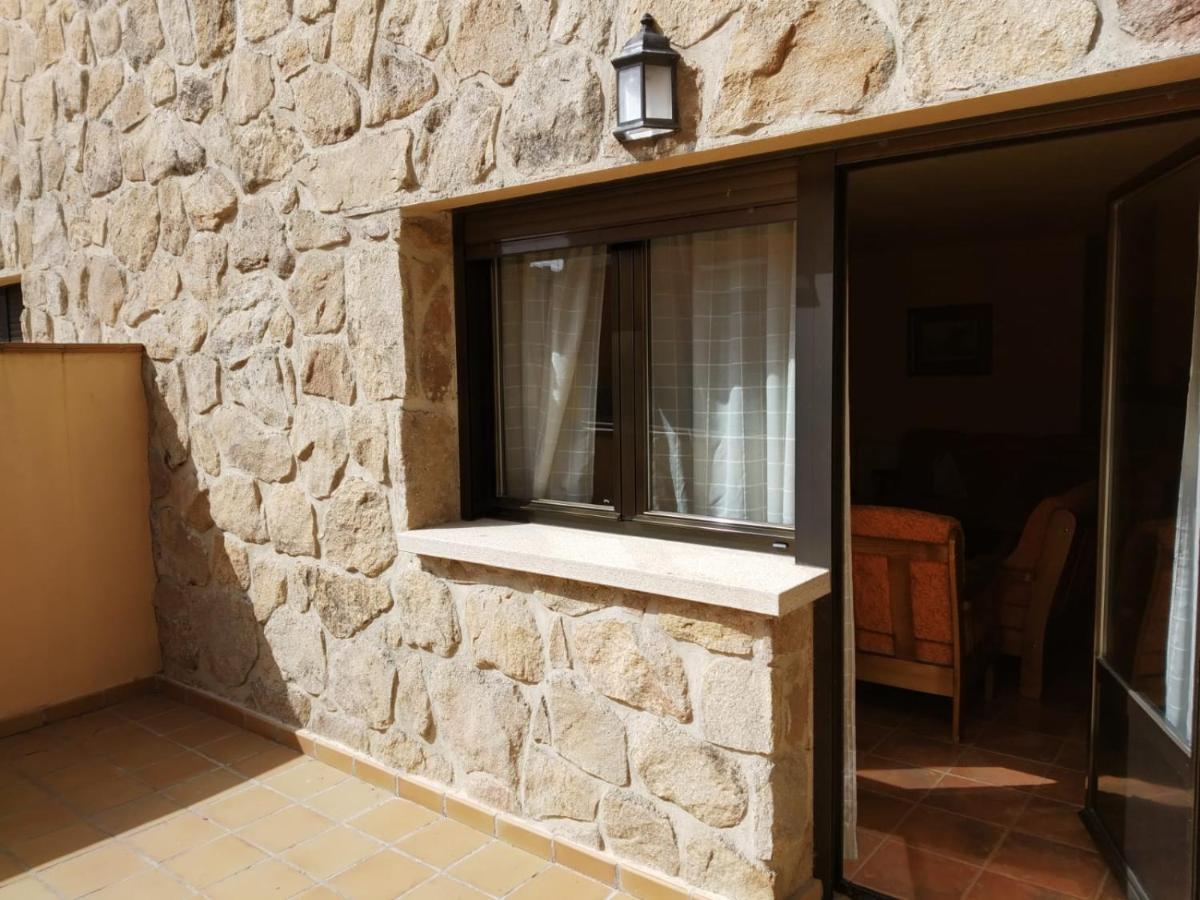 Villa Viv. De Uso Turistico Fuente El Tejo - Casa Ana Burgohondo Exterior foto